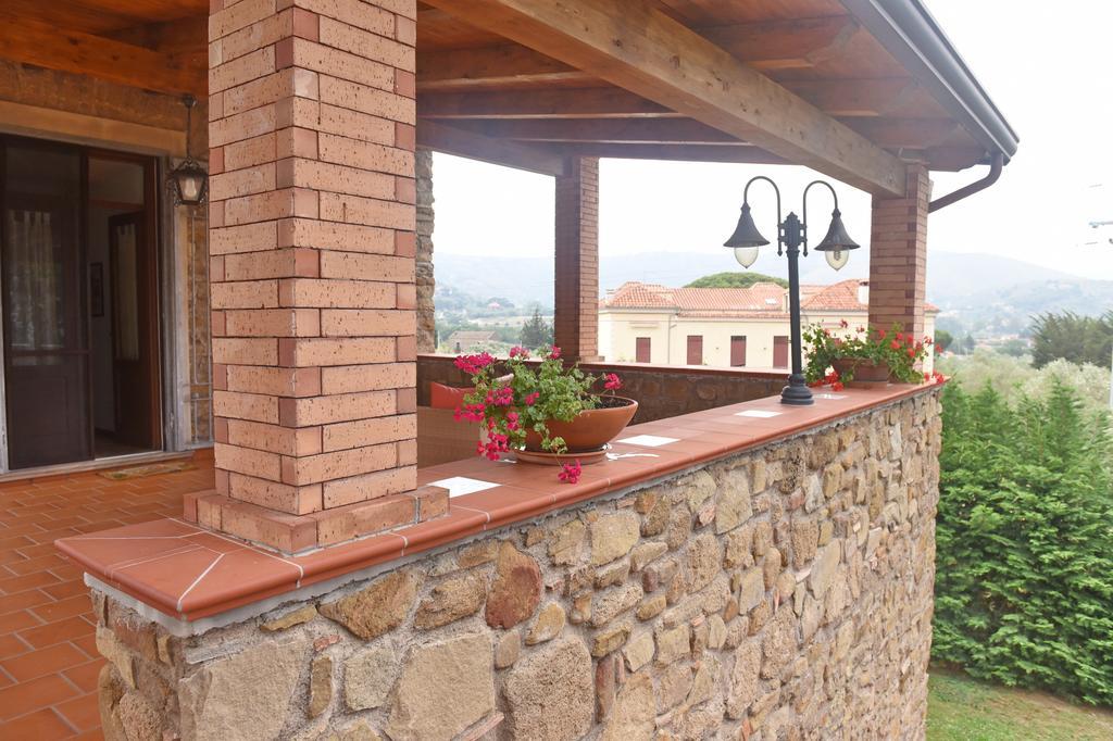 Casa Vacanze Il Cenito 卡斯特拉巴特 外观 照片