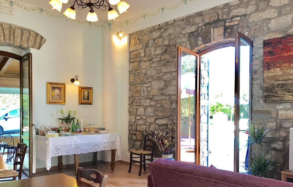 Casa Vacanze Il Cenito 卡斯特拉巴特 外观 照片